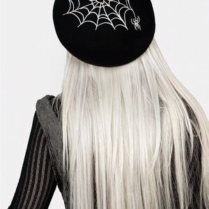 Disturbia Catch Feelings Beret